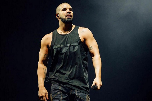 Drake Rayakan Ulang...