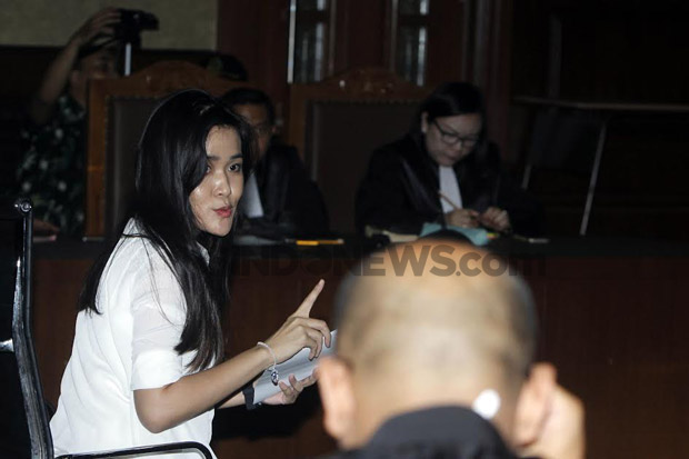 Jelang Vonis Jessica,...