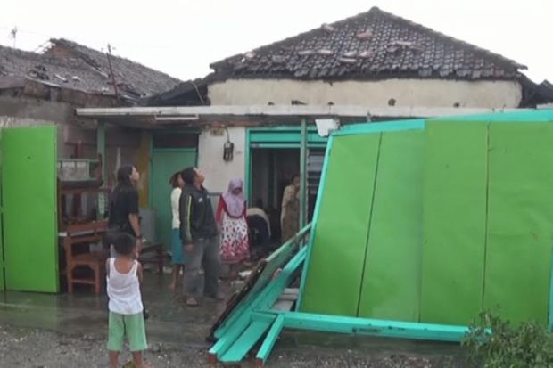 Angin Puting Beliung...