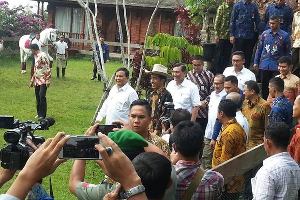 Pertemuan dengan Prabowo...