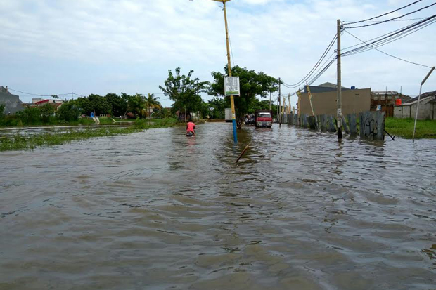 Banjir Landa Sejumlah...