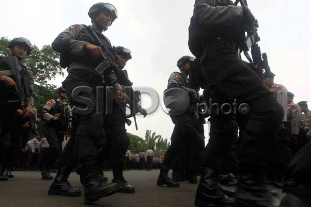 Demo 4 November, Polisi...