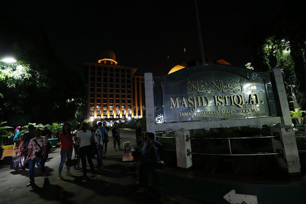 Bantuan Logistik untuk...