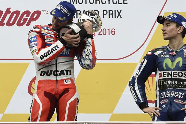 Ducati Menang Dua Kali,...