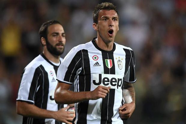 Starting XI: Lawan Lyon,...