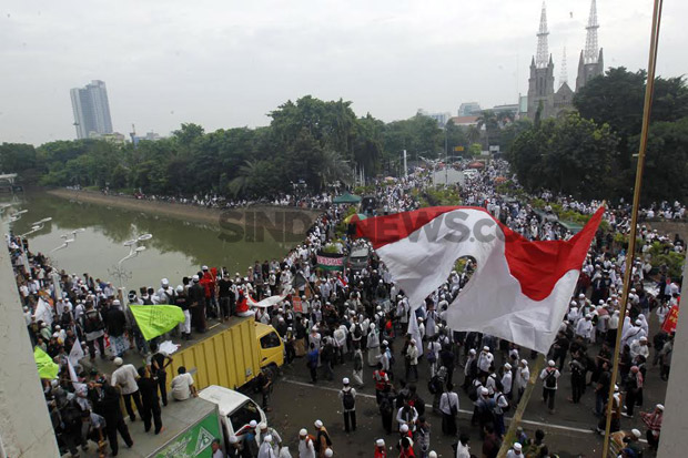 Demo 4 November, Ada...