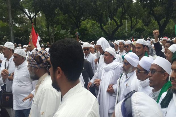 Syekh Ali Jaber Turun...