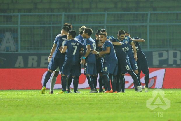 Gara-gara Jumpa Media,...
