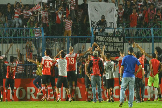 Pesta Gol, MU Kembali...