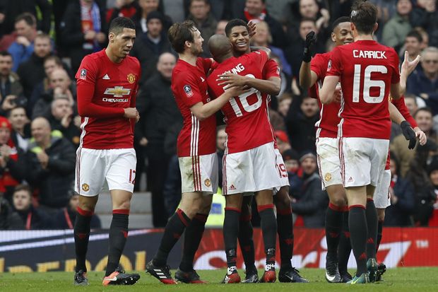 MU Gasak Reading di...