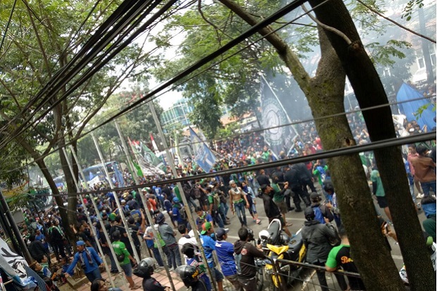 Kemeriahan Bonek di...