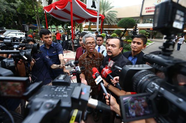 Berkas Dinilai Kurang...