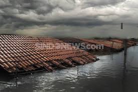 Banjir Porak-Porandakan...