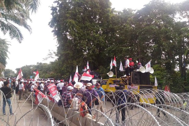 Pro-Ahok Bebas Hilir...