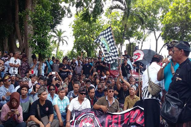 Ratusan Sopir di Bali...