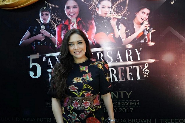 Maia Estianty Terus...