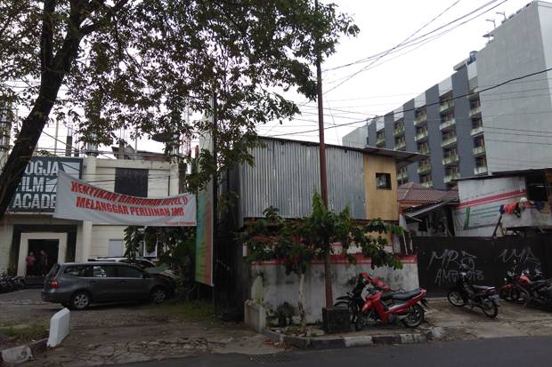 Pembangunan Hotel Tak...