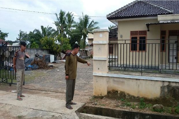Rumah Wakil Ketua DPRD...