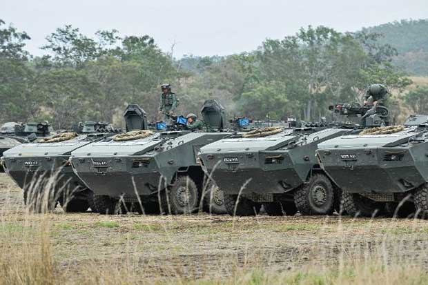 Singapura Desak Hong...
