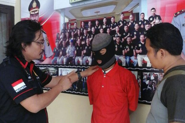 Takut Ditembak Polisi,...