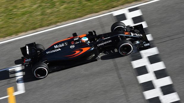 McLaren Tim Pertama...