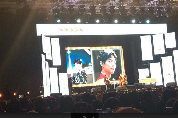 Park Bo Gum Kagumi Monas