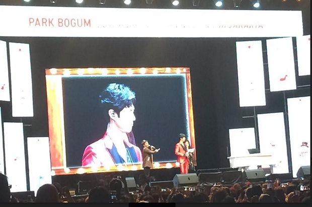 Hebat! Park Bo Gum Lancar...