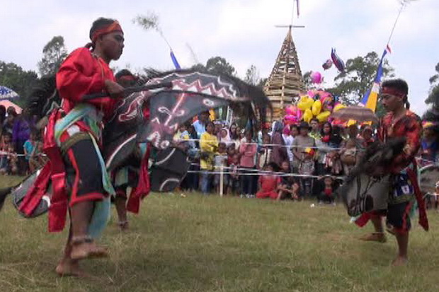 Kesenian Kuda Lumping...