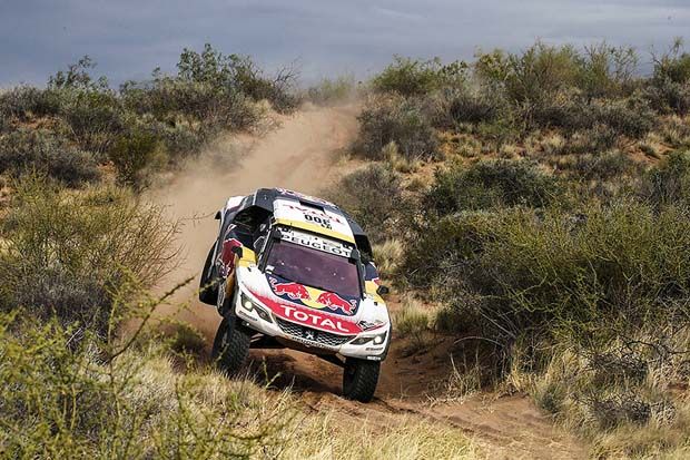 Kalahkan Legenda WRC,...
