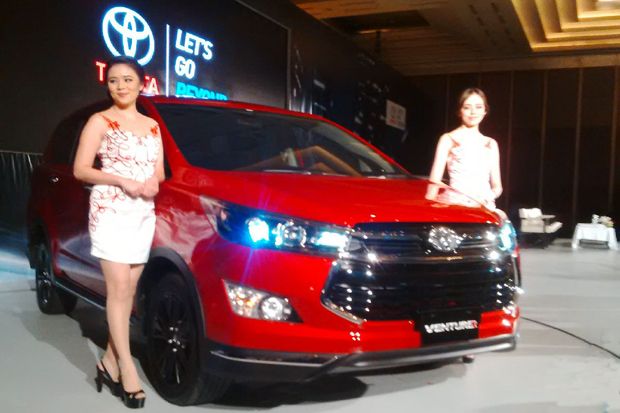 Toyota Innova New Venturer...