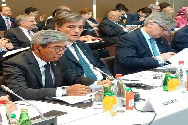 RI: Solusi Dua Negara...