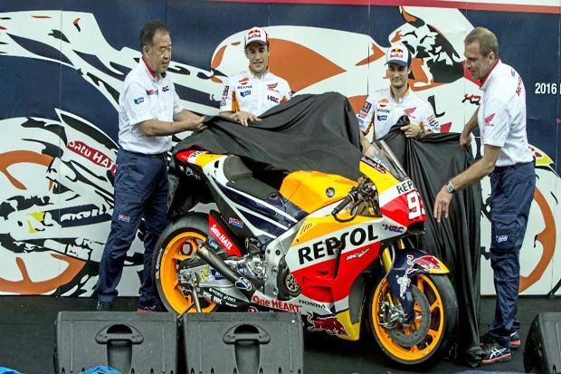 Tim Repsol Honda Buka...