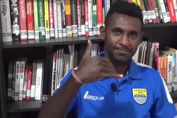 Manajer Persib Geram,...