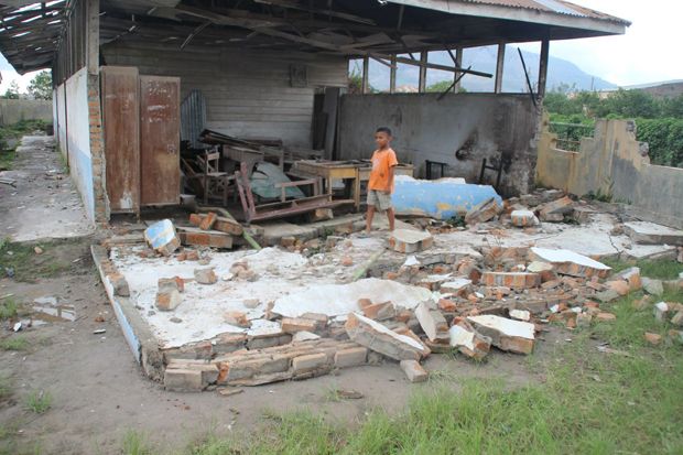Puluhan Rumah Warga...
