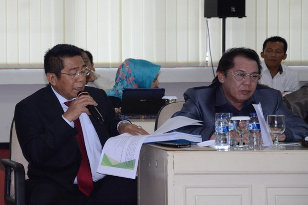 Kedatangan Henry Yosodiningrat...
