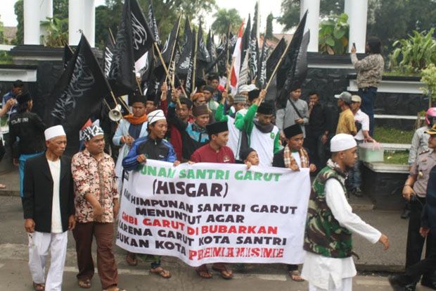 Ribuan Santri di Garut...