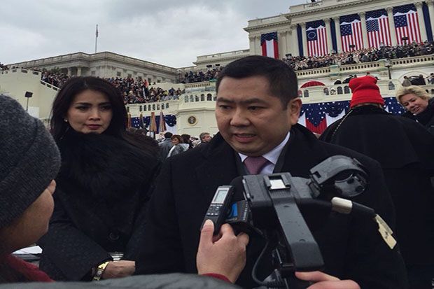 Hadiri Pelantikan Trump,...