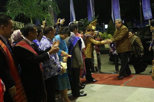 Pendeta Doakan Demokrat...