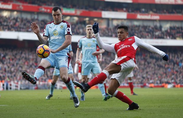 Babak I: Arsenal Ditahan...