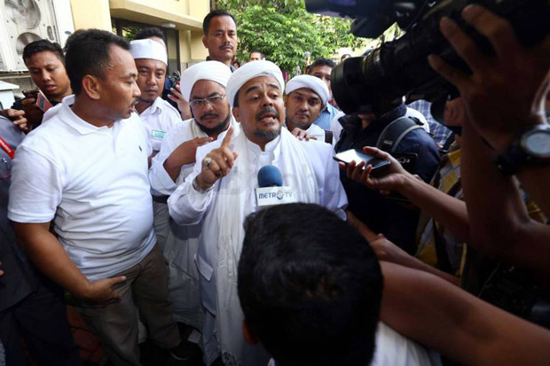 Kuasa Hukum Habib Rizieq...