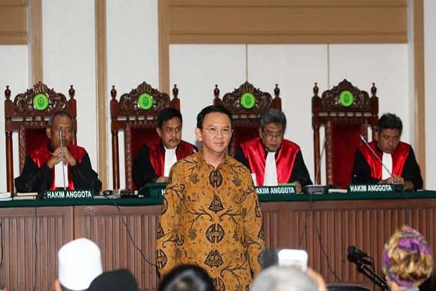 Tak Ada yang Protes,...