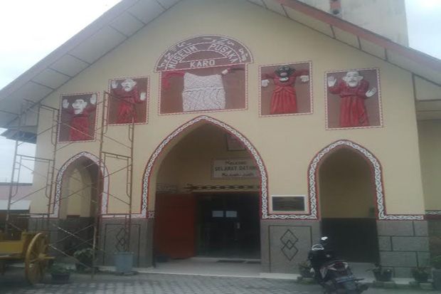 Pengelola Museum Pusaka...