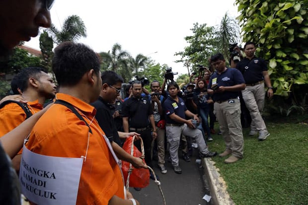 Perampok Pondok Indah...
