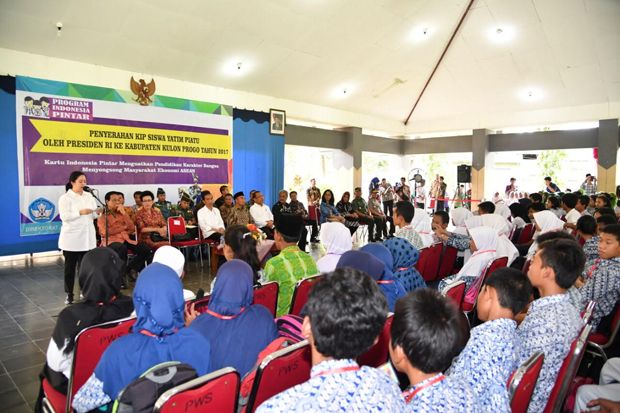 Puan Maharani Dampingi...