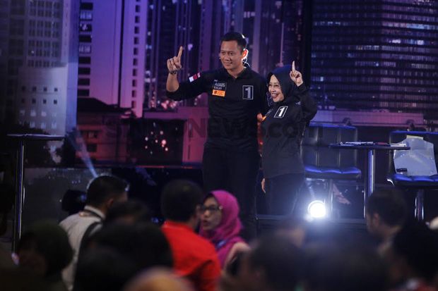 Debat Pilgub DKI, Pengurus...