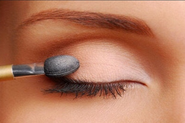 Tips Eyeshadow untuk...