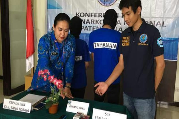 BNN Ringkus Suami Istri...