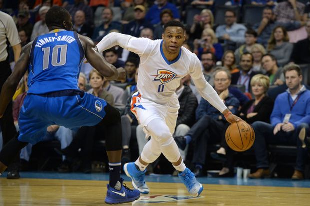 Russell Westbrook Bantu...