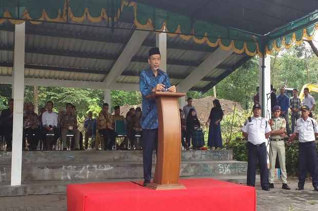 Rektor UII Yogyakarta...