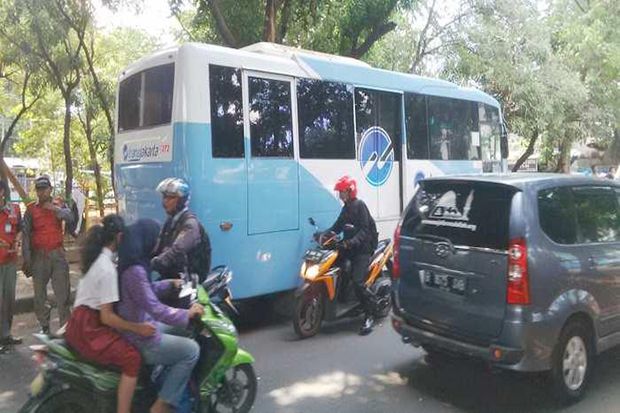 Pengoperasioan Bus Feeder...